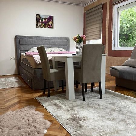 Aloha Apartment Novi Pazar Exterior photo
